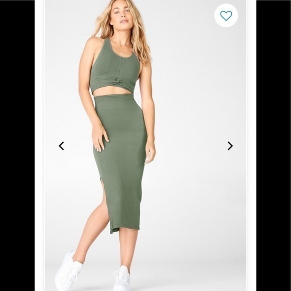 Fabletics Green crop top‎ and skirt set S/ XS skirt